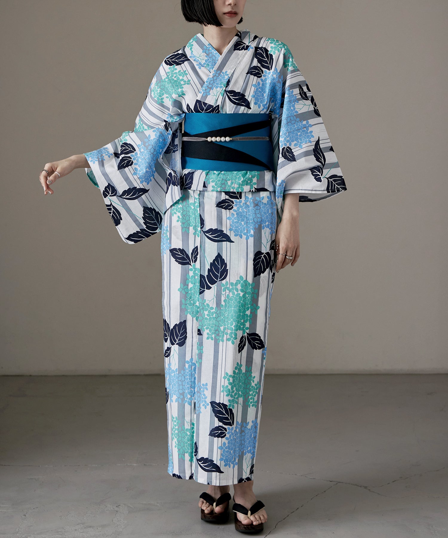 綿仕立て上がり浴衣＋半幅帯 2点セット 縦縞に紫陽花 青と緑｜浴衣