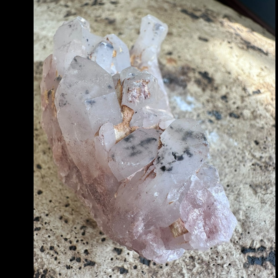 星の祝福を手に入れよう】星入り水晶（ホランダイトインクォーツ