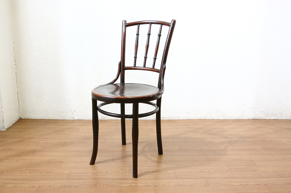ヨゼフ・ホフマンJOSEF HOFFMANベントウッドスピンドルバックチェア