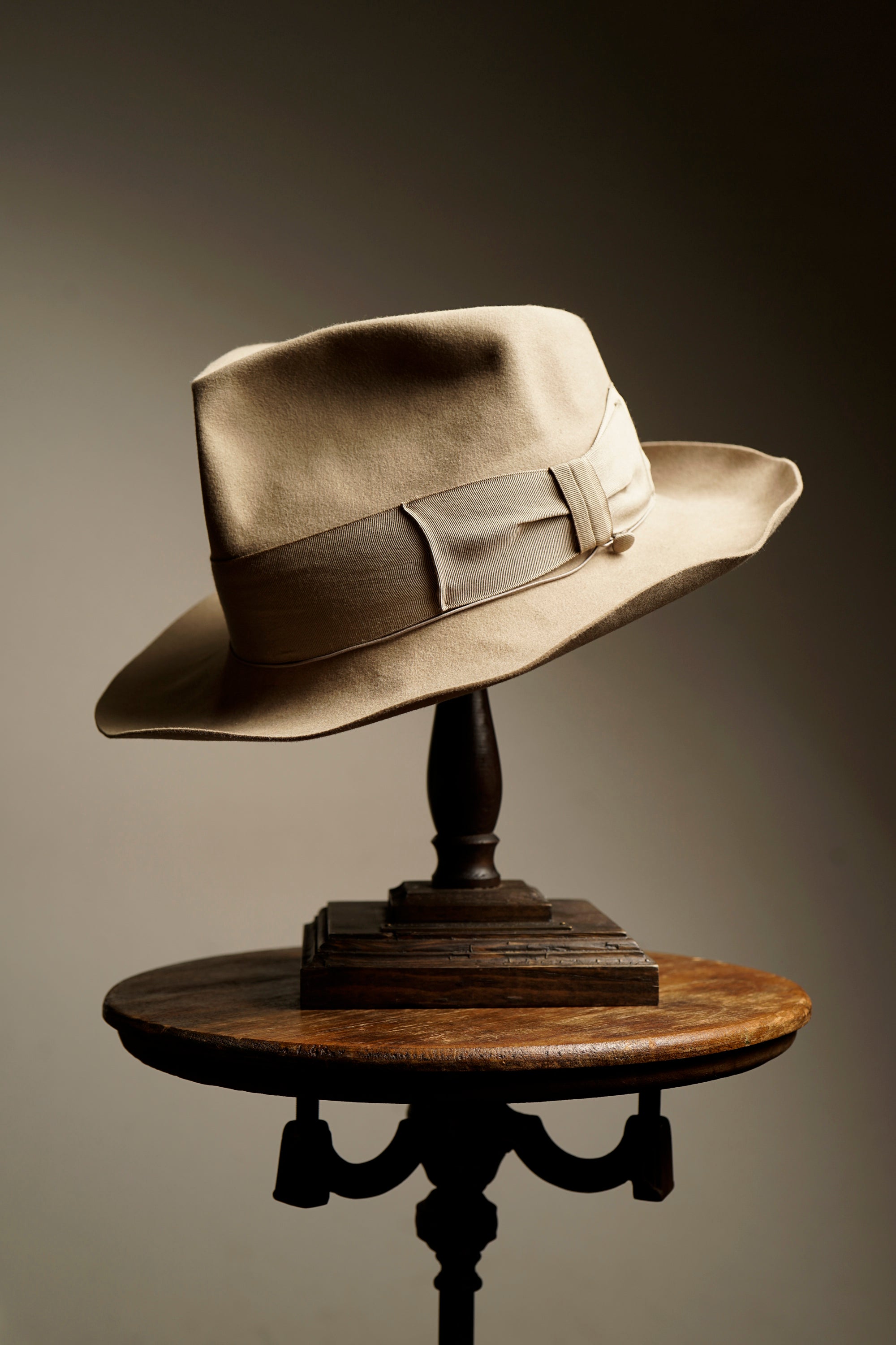 HAT – GLADHAND & Co.