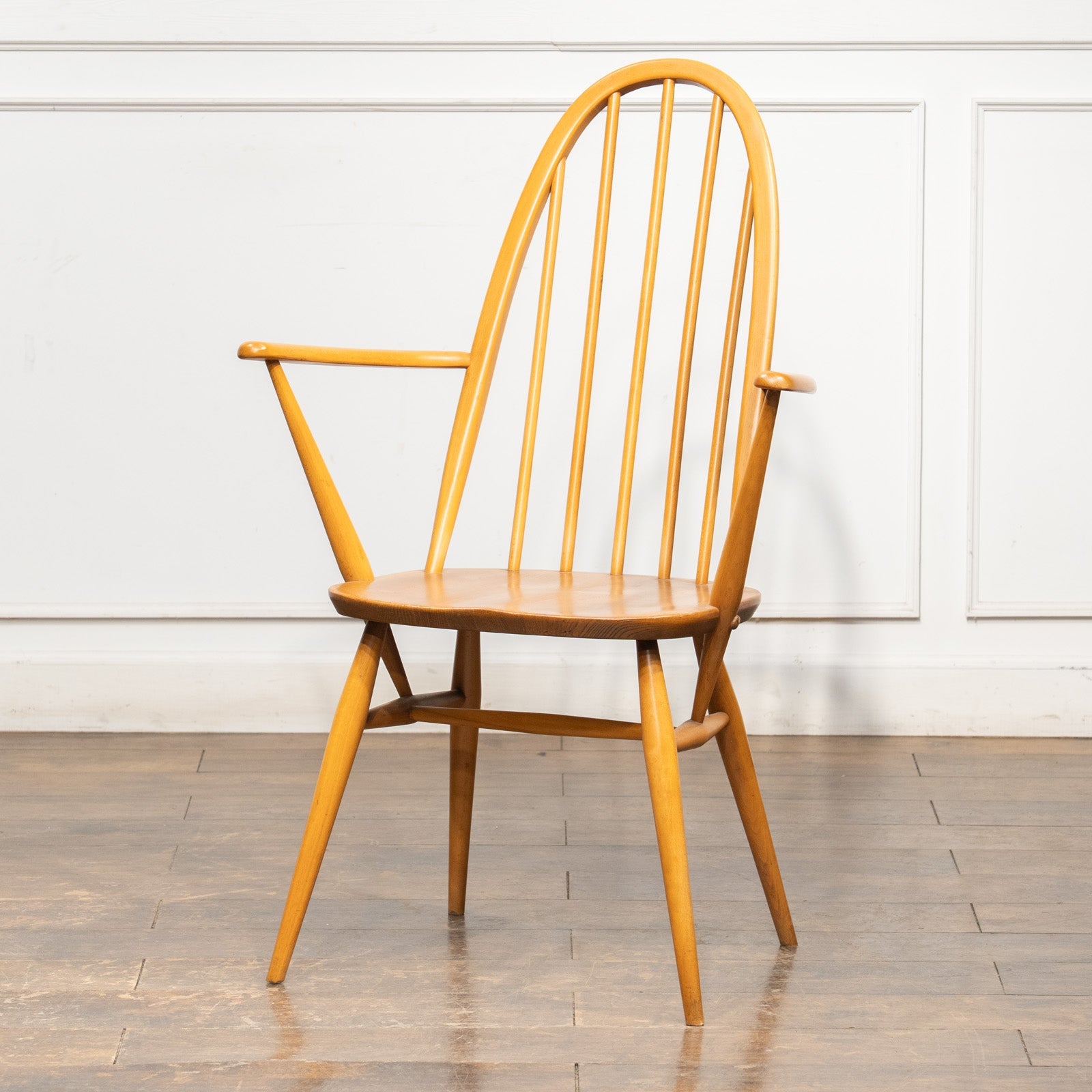 Ercol（アーコール）ヴィンテージ家具｜英国伝統の名作デザイン – THE