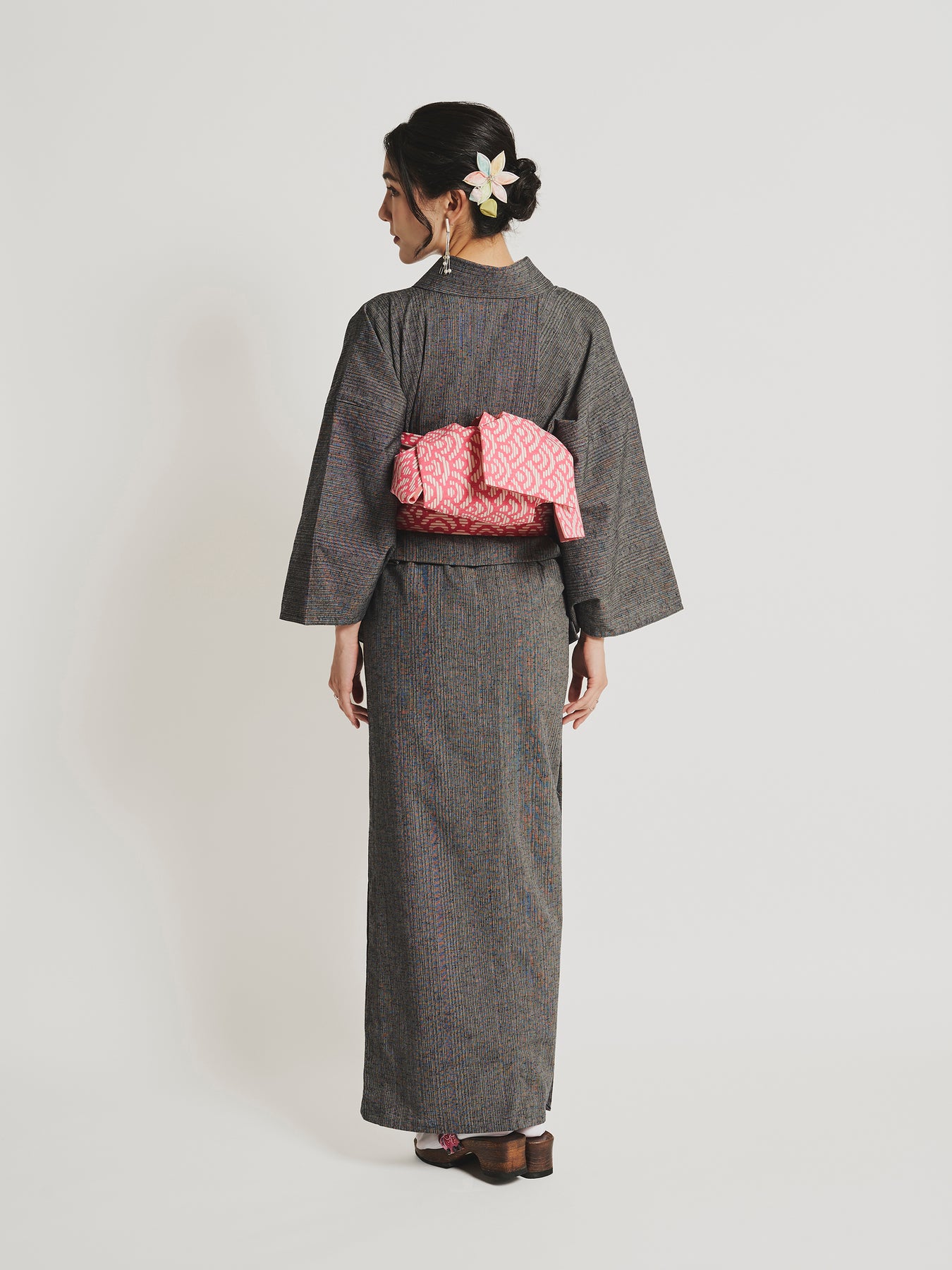 25436PKSeigaihaObi_ModelBack_1