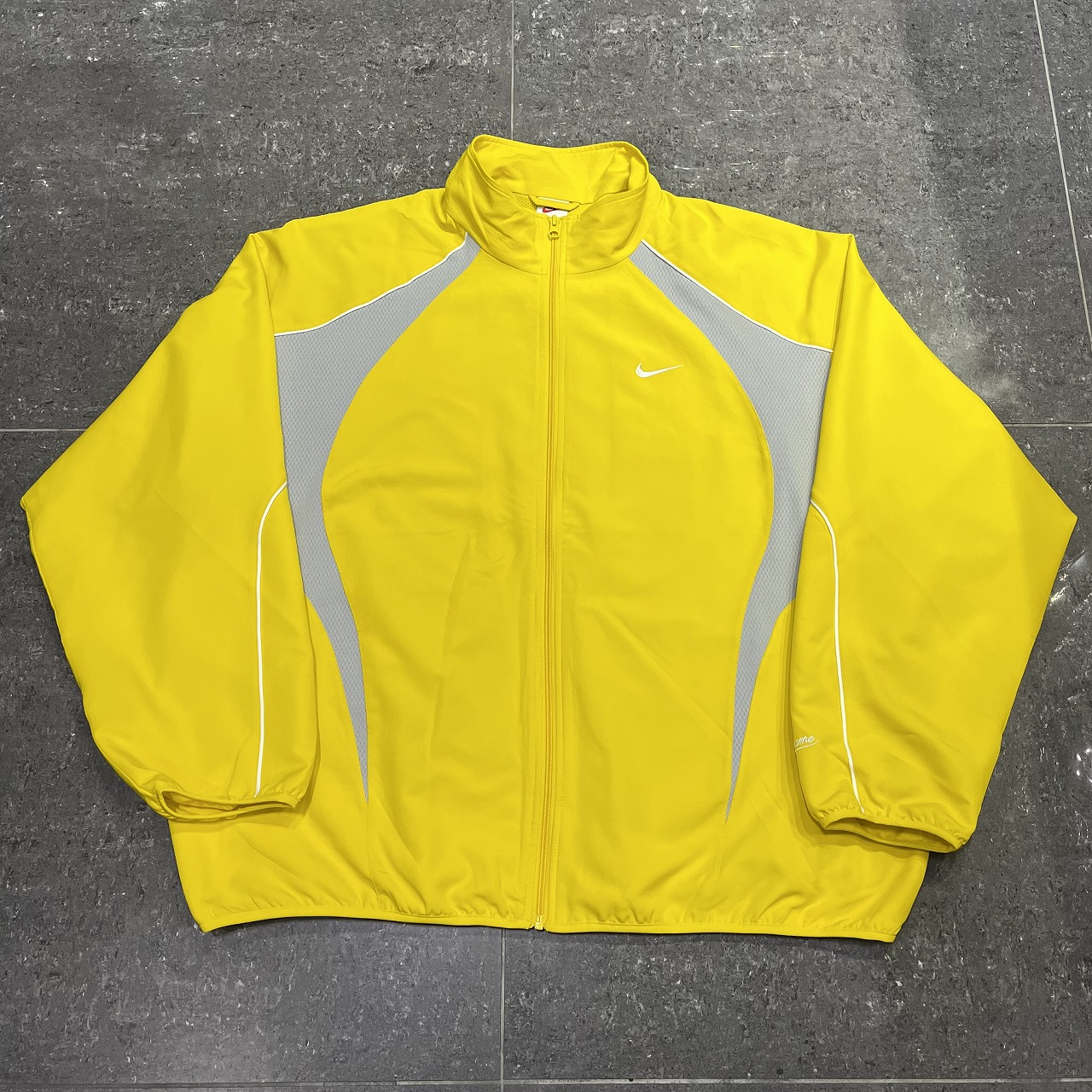 楽天市場】Supreme 25ss Nike Track Jacket XLサイズ HF9622-545