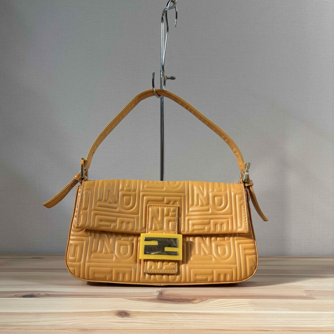 楽天市場】【中古】 FENDI （フェンディ） ﾏﾝﾏﾊﾞｹｯﾄ Wﾌﾗｯﾌﾟ ｺｰﾃﾞｭﾛｲ