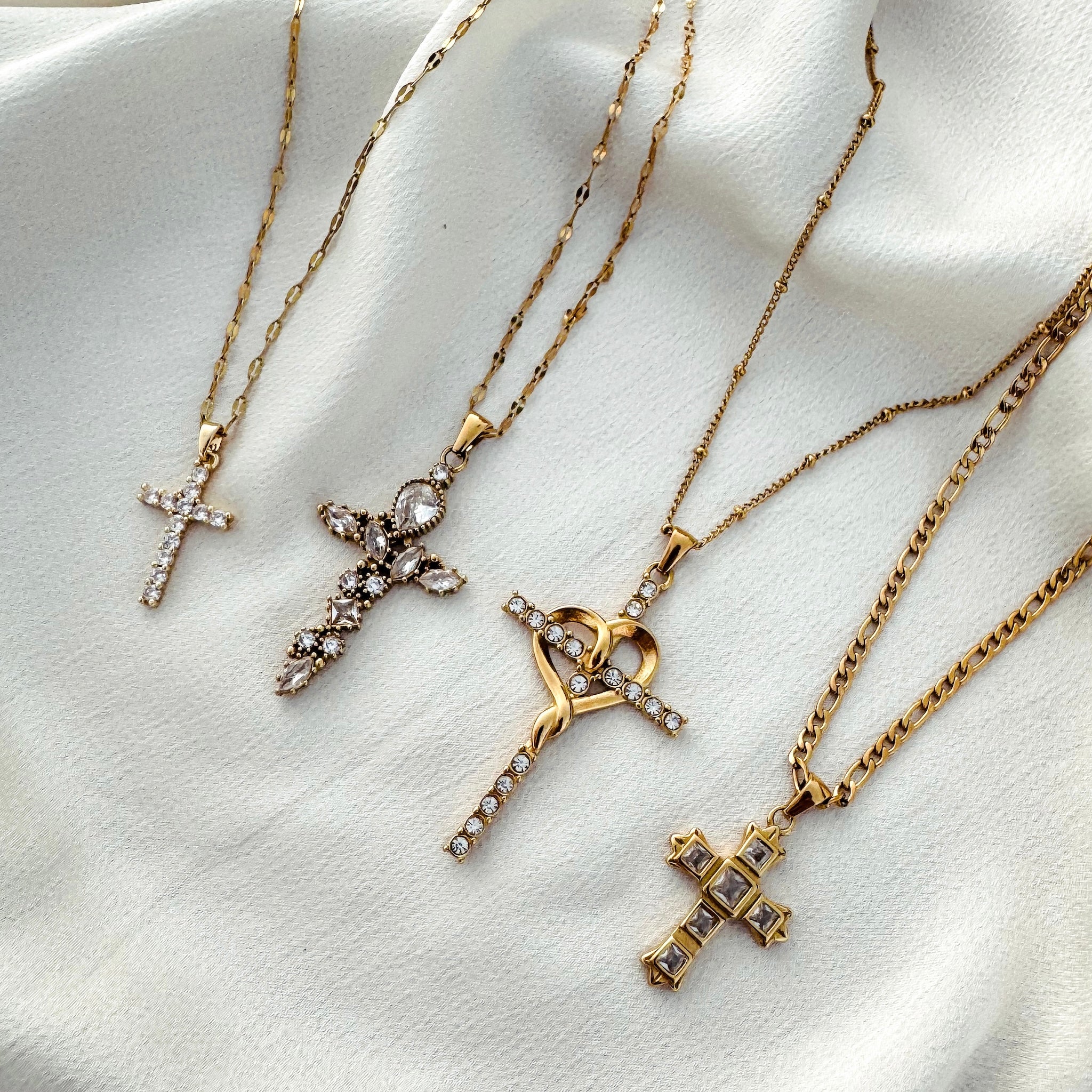 faith-cross-necklaces-18k-gold