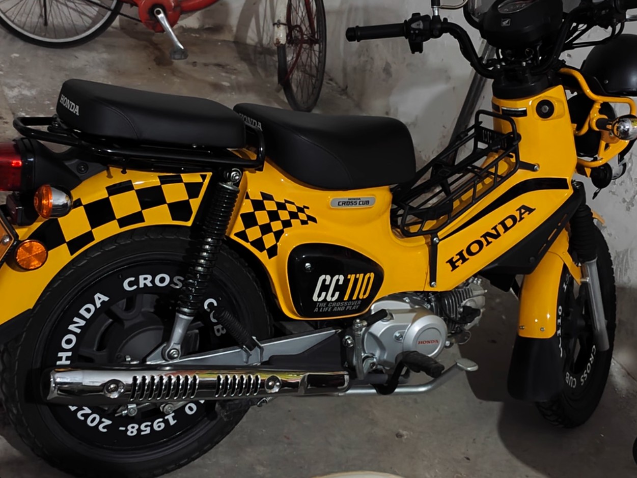 ホンダ（HONDA） スーパーカブ 50 110 C125 ホイールカバー 【一体式