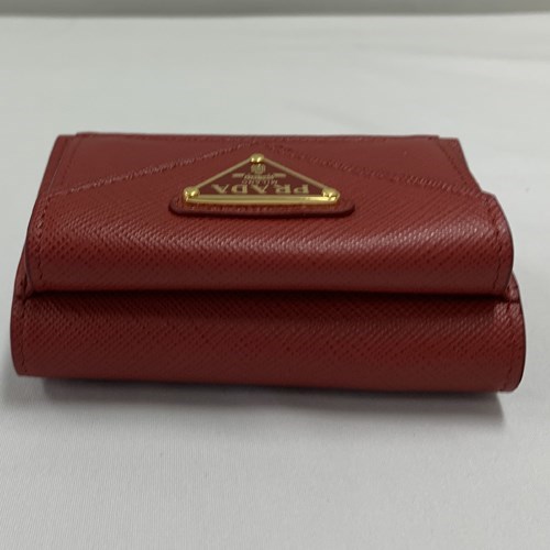 PRADA（プラダ） サフィアーノ トライアングル 財布 ミニ財布