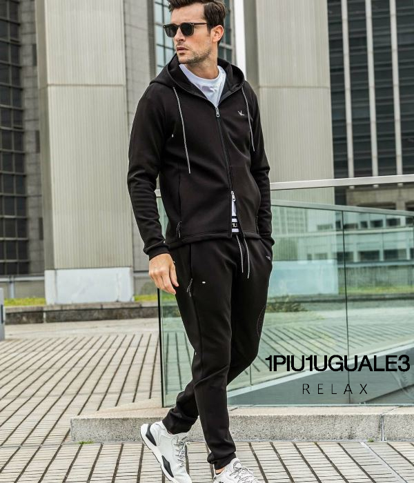 1PIU1UGUALE3 RELAX ラインストーンサークルロゴセットアップ メンズ