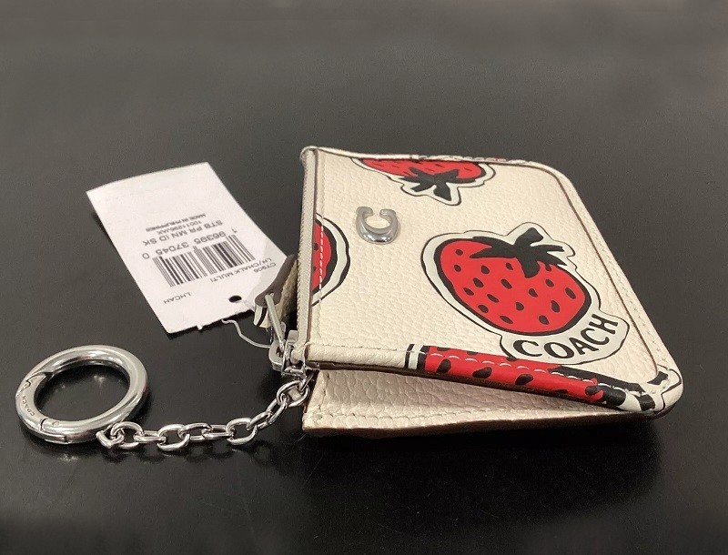 COACH（コーチ） 財布 パスケース 新作 CT906 COACH イチゴ 小銭入れ