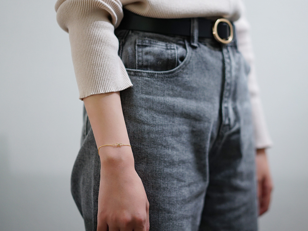 ブレスレット レディース 18K リボン ダイヤ リボンモチーフ 18k 18金