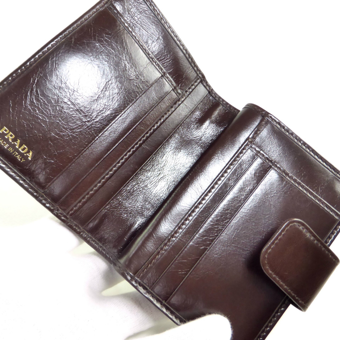 PRADA（プラダ） ソフトルックス トライアングルロゴ コンパクト 二