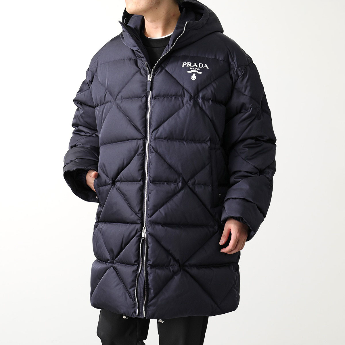 PRADA（プラダ） ダウンコート Re-Nylon リナイロン SGC042 1WQ8