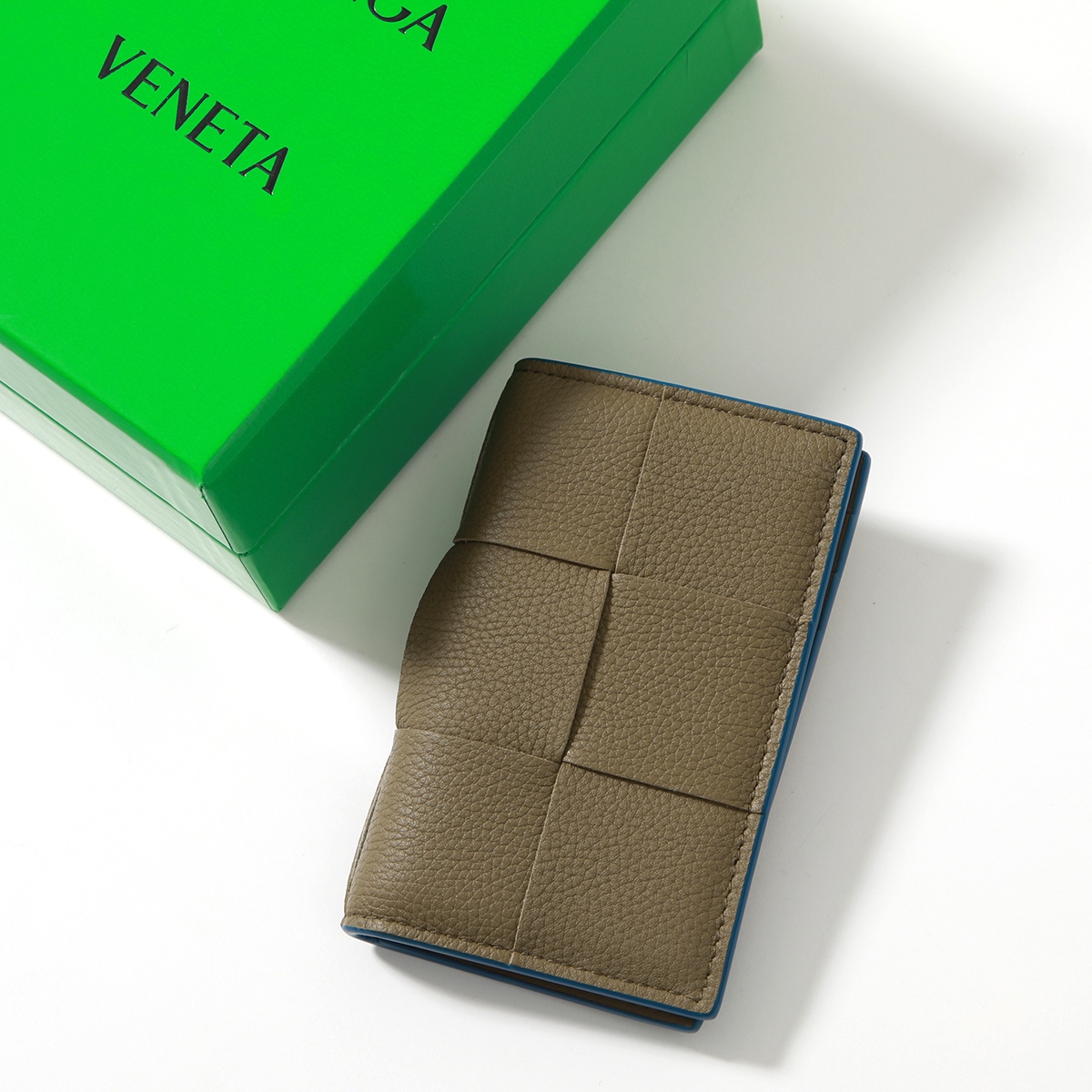 BOTTEGA VENETA（ボッテガ・ヴェネタ） カードケース CASSETE カセット