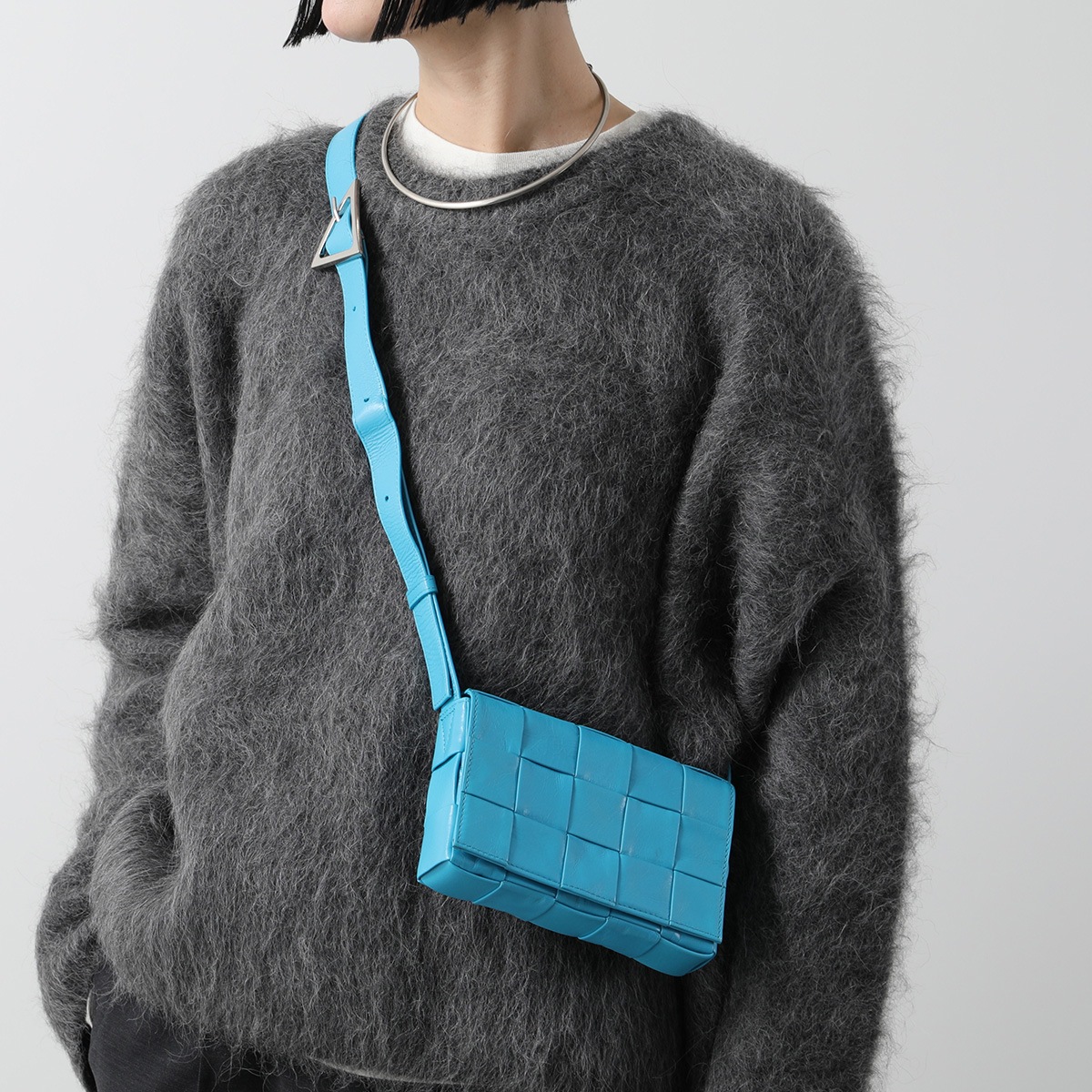 BOTTEGA VENETA（ボッテガ・ヴェネタ） ショルダーバッグ SMALL