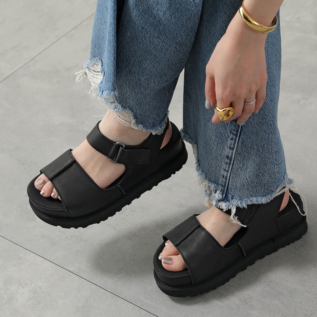 UGG（アグ） サンダル GOLDENSTAR HI ゴールデンスター ハイ 1167364