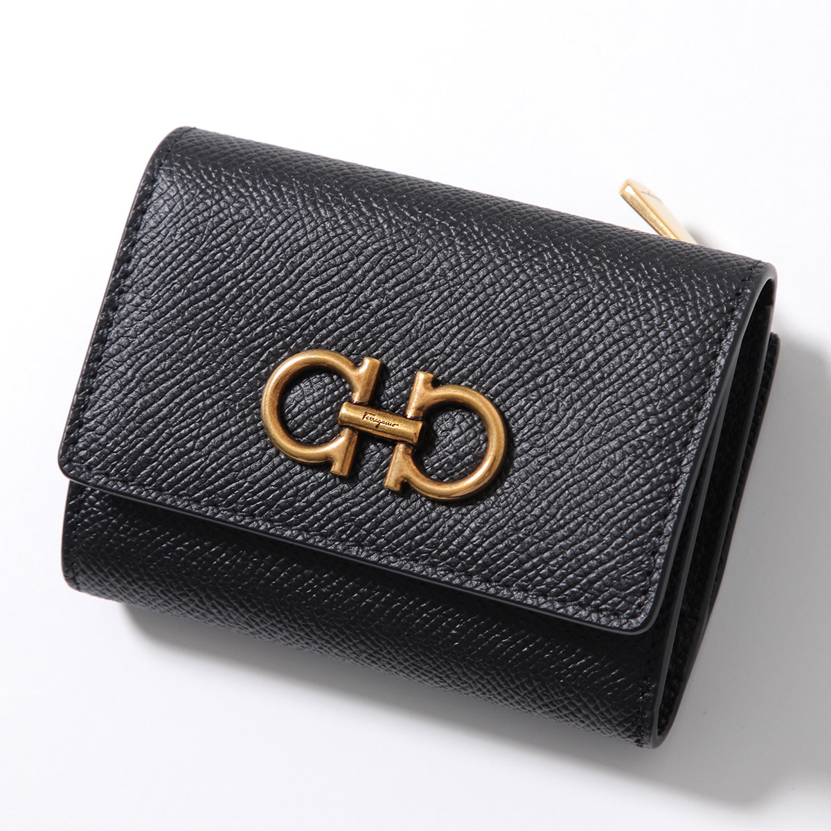 FERRAGAMO（フェラガモ） 三つ折り財布 THE GANCINI ガンチーニ 22