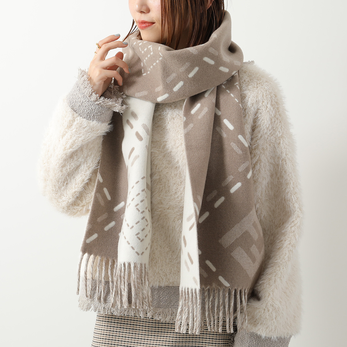 FENDI（フェンディ） マフラー FXT462 AYKU レディース FFロゴ FF柄