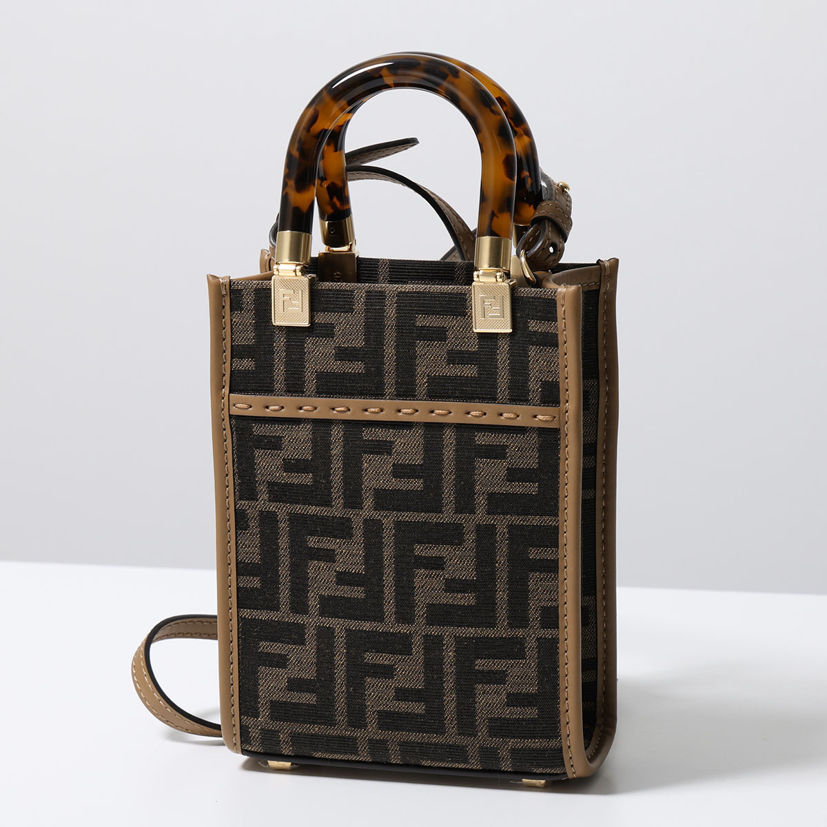 FENDI（フェンディ） ショルダーバッグ SUNSHINE SHOPPER サンシャイン