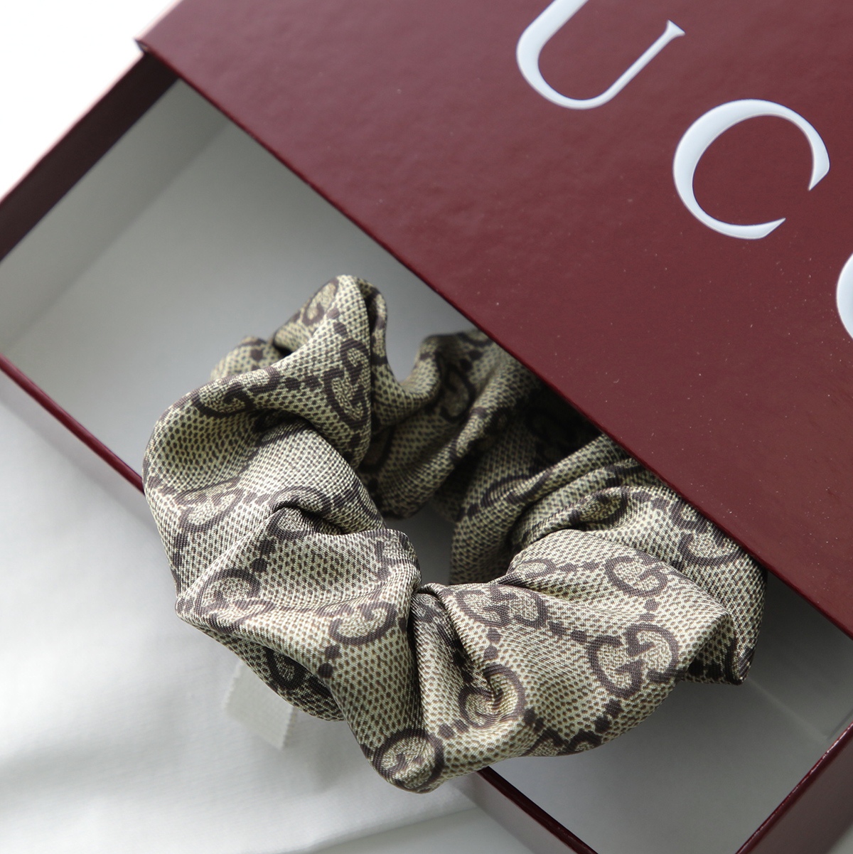 GUCCI（グッチ） シュシュ 856275 3G001 レディース シルク GGロゴ 総