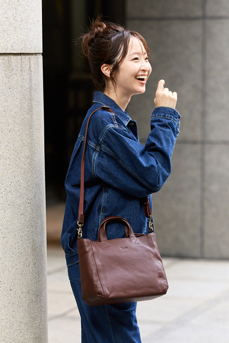 Dakota（ダコタ） 3年保証＋プレゼント付 リベロ 2WAY ショルダー