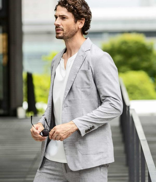 1PIU1UGUALE3 RELAX ウノピゥウノウグァーレトレ リラックス