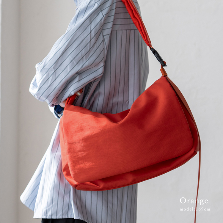 VitaFelice（ヴィータフェリーチェ） パファーバッグ レディース