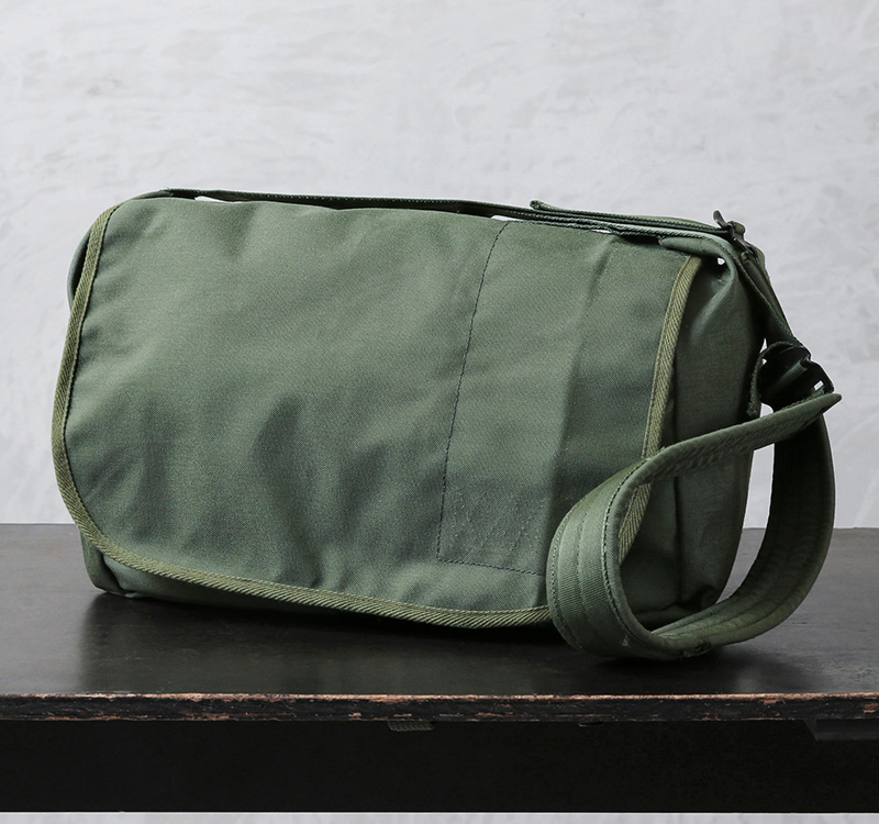 WAIPER.inc 実物 米軍 コーデュラナイロン ダッフルバック リメイク