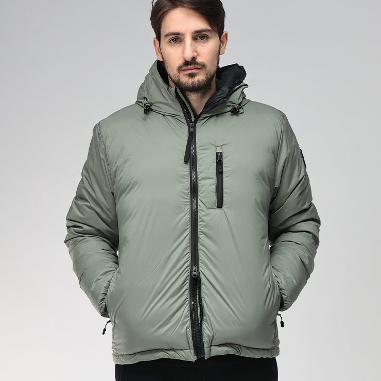 CANADA GOOSE（カナダグース） ダウン ブルゾン メンズ ロゴ 収納