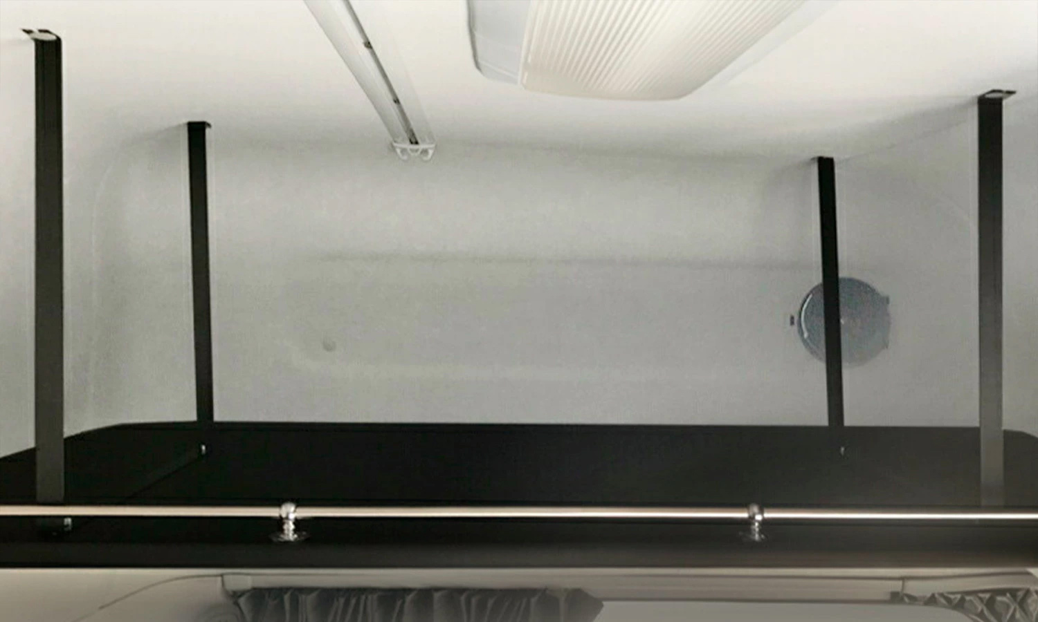 プロダックス UD クオン オーバーヘッドコンソール | 頭上コンソール