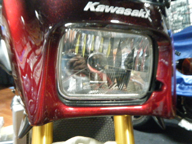 LEDヘッドライトユニット交換。「GPZ900R」 | しゃぼん玉 -Shabondama-