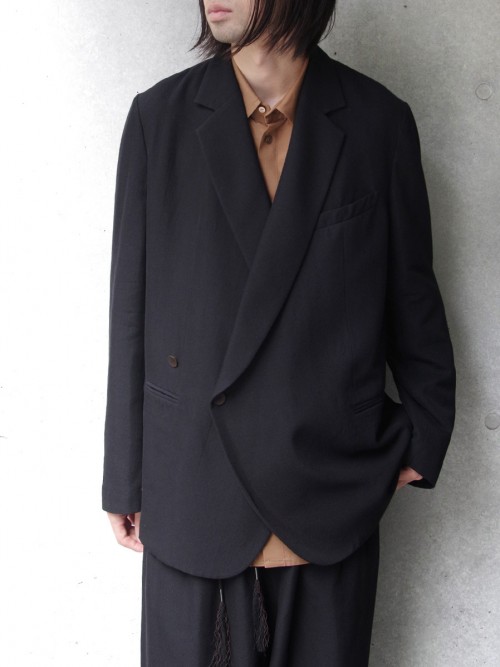 Edwina Horl のセットアップ – SHELTER