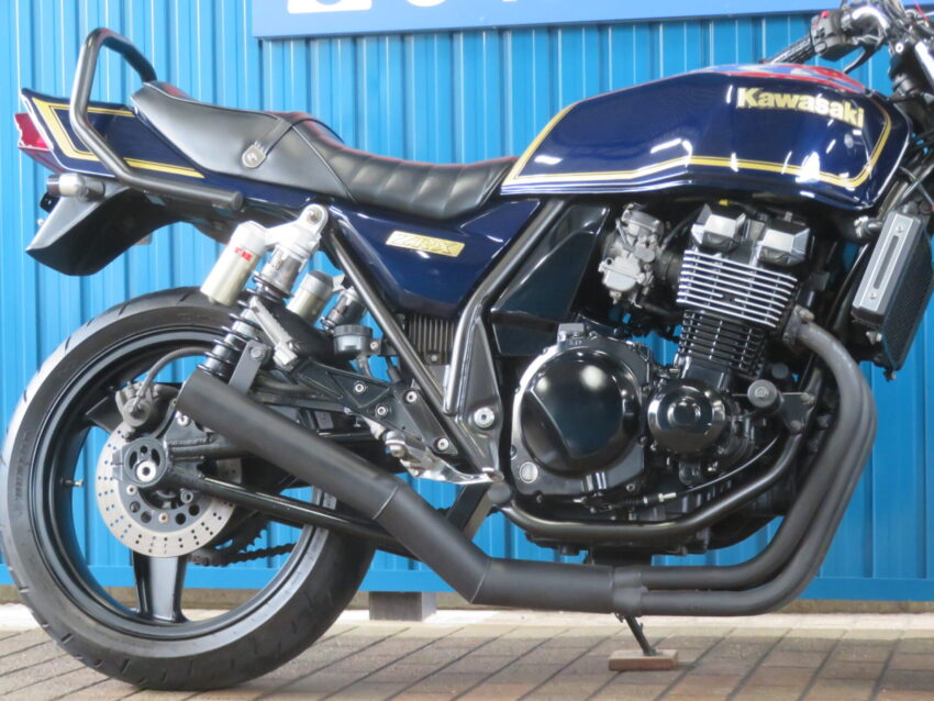 カワサキ/ZRX-2 – シイナモータース