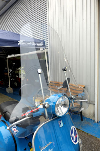 VESPA】すごいぞラージウインドスクリーン！！！ ｜ ベスパ