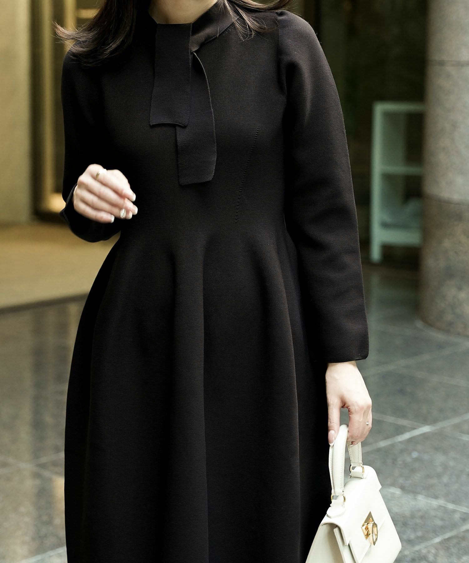 SPRING-SALE ボウタイ ホールガーメント ニット ワンピース HUIT 全3色