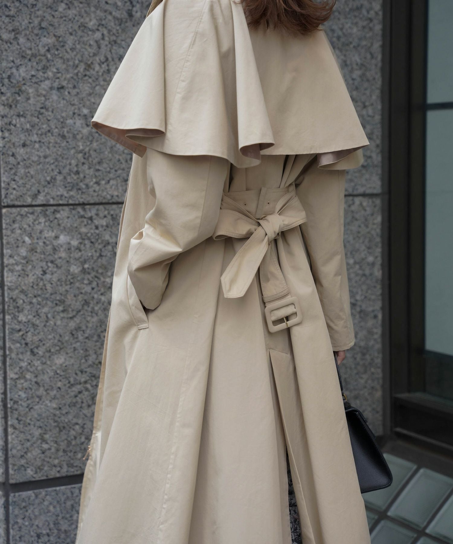 SPRING-SALE フロントジップ ケープ トレンチコート HUIT 全2色