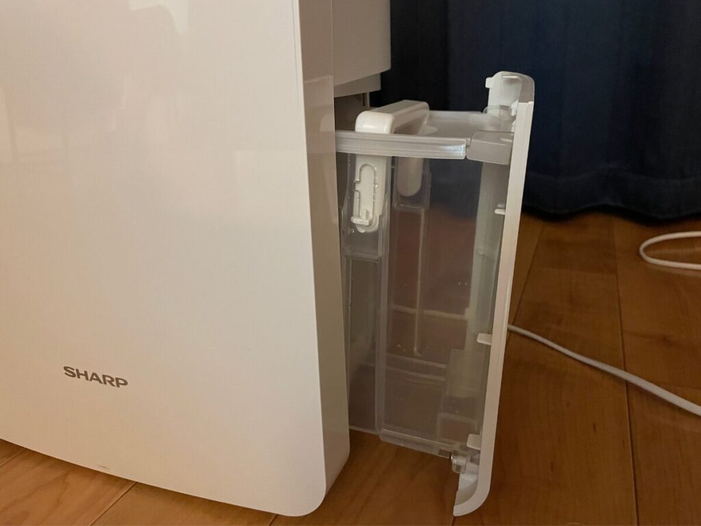 一人暮らしにおすすめ】シャープの除湿機CV-P71を1年間使ってみた感想