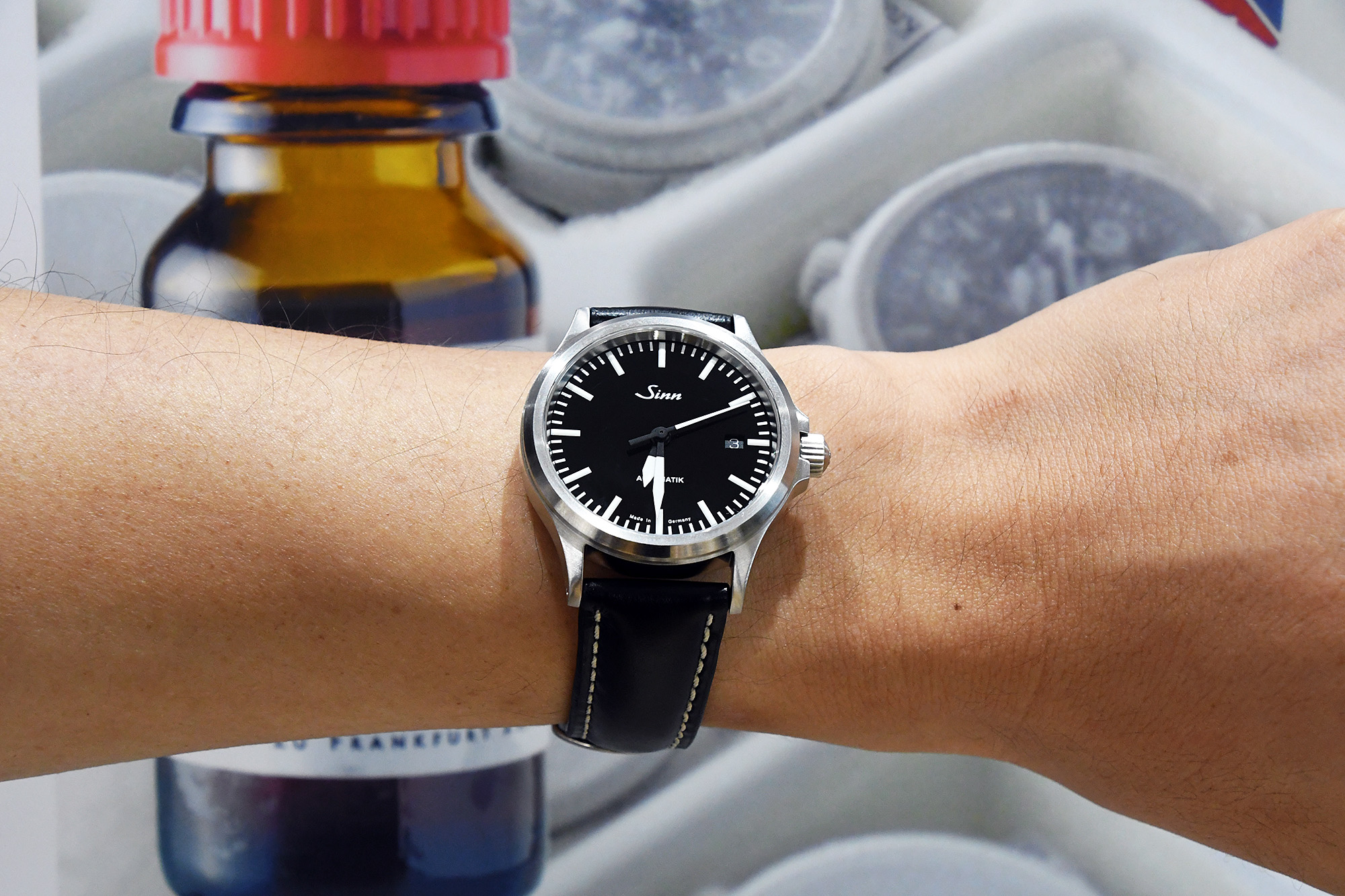 No.587】856の修理をキャンセルしてレザー仕様の556をご購入されたT.S