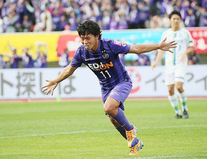 J1 PHOTOハイライト】佐藤寿人が「J1通算最多得点記録」の157ゴール
