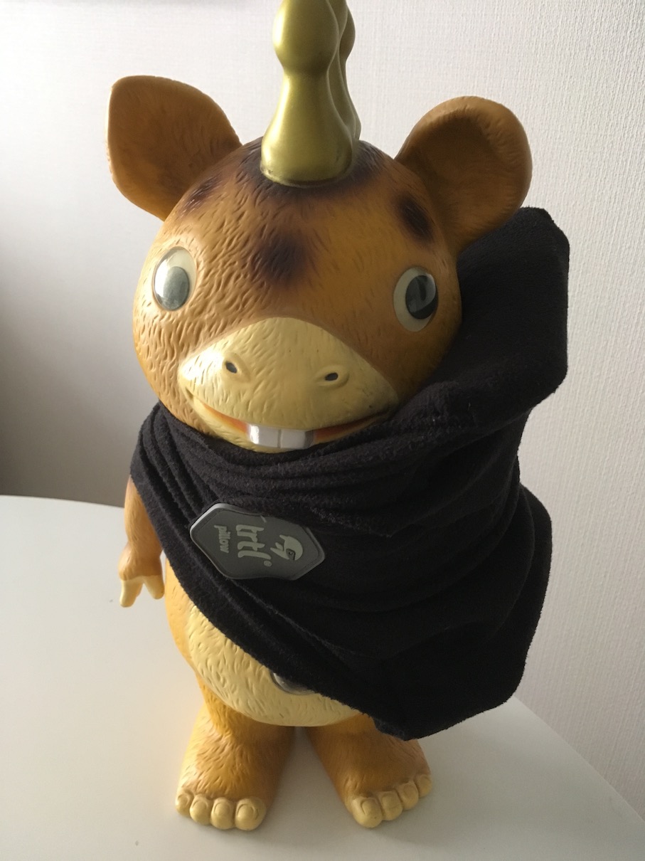 やっと見つけた!? 最強のネックピロー「Trtl Pillow ネックピロー