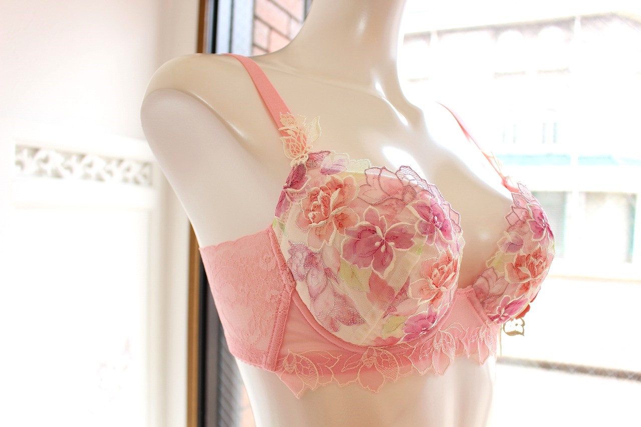 ベトナムの花嫁♡ サルート06group PIカラー | La Sorbonne（ラ