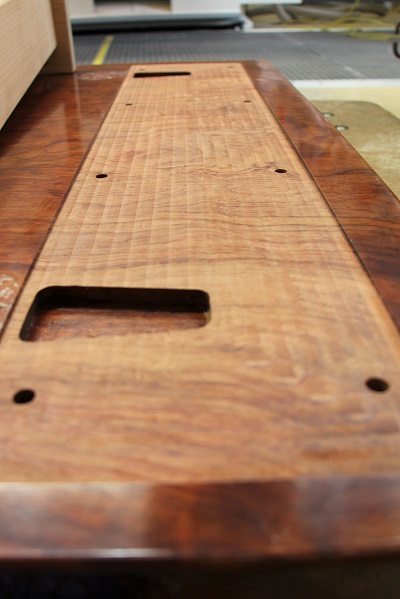 花梨（かりん）一枚板の座卓をリメイク（岡崎市S様）｜お知らせ・納品