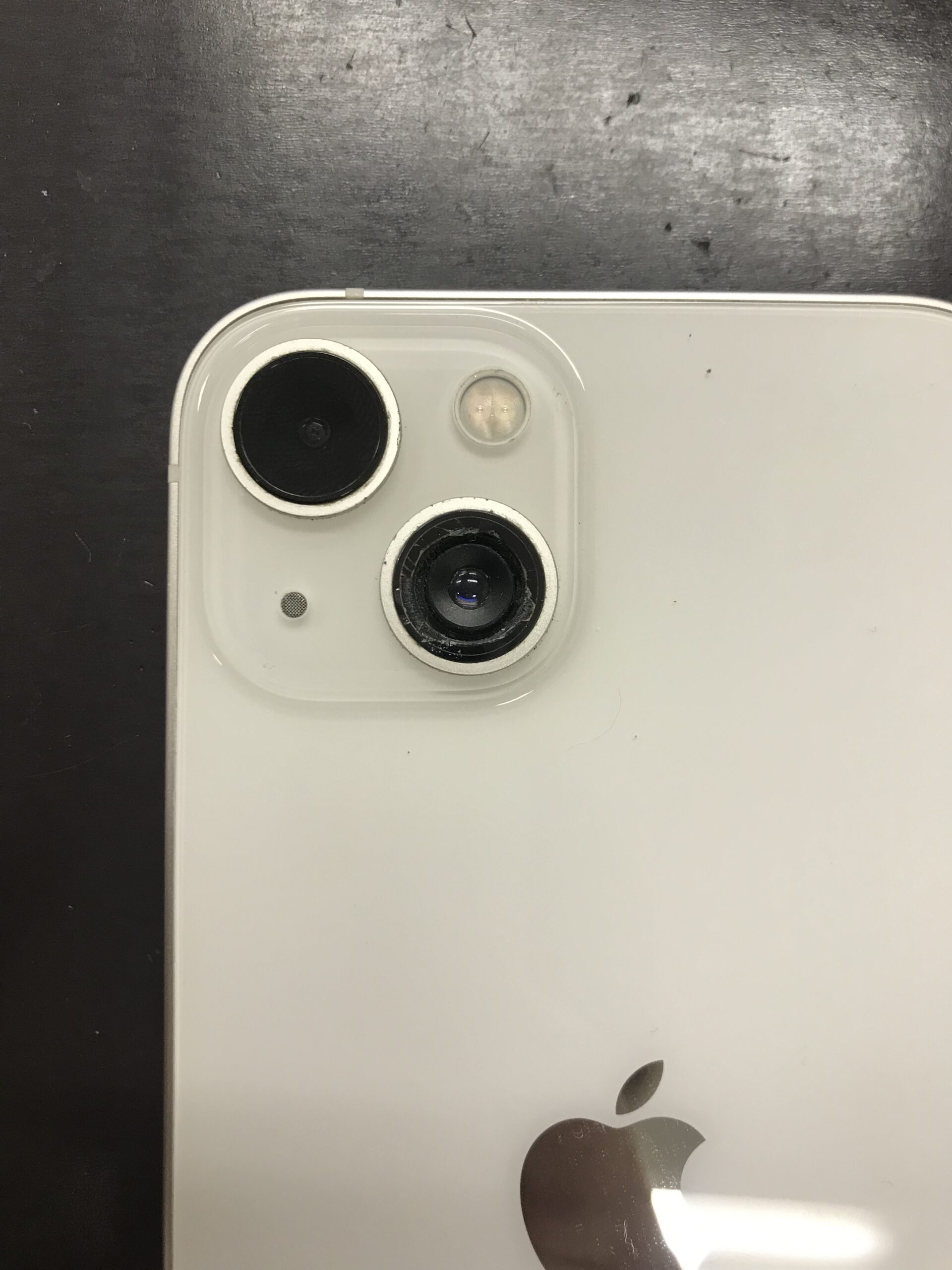 アイフォン カメラレンズ割れ】カメラが剥き出し状態になってる