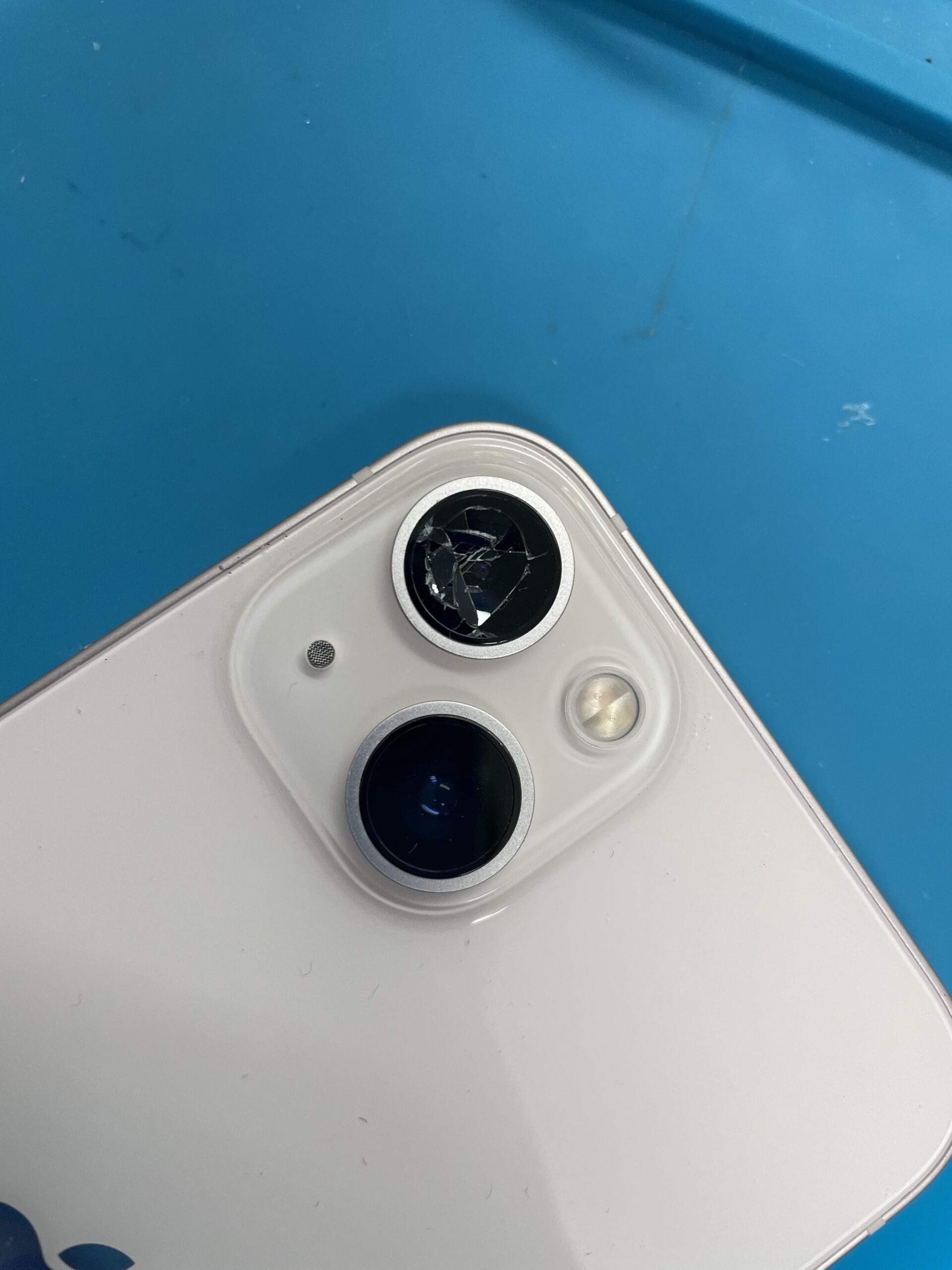 iPhone13のカメラレンズ割れ 札幌駅店 当日修理 – iPhone修理や