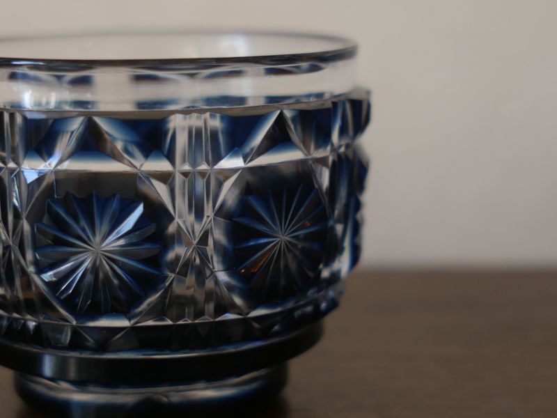 島津 薩摩切子 色被せガラス 切子お猪口【藍】 – smileantiques