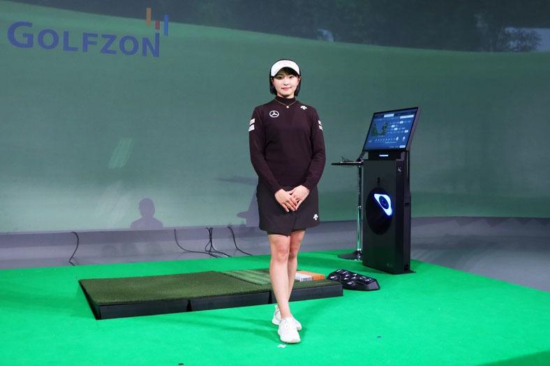 GOLFZONの最新ゴルフシミュレーター『TWOVISION NX』登場！ 100通りの