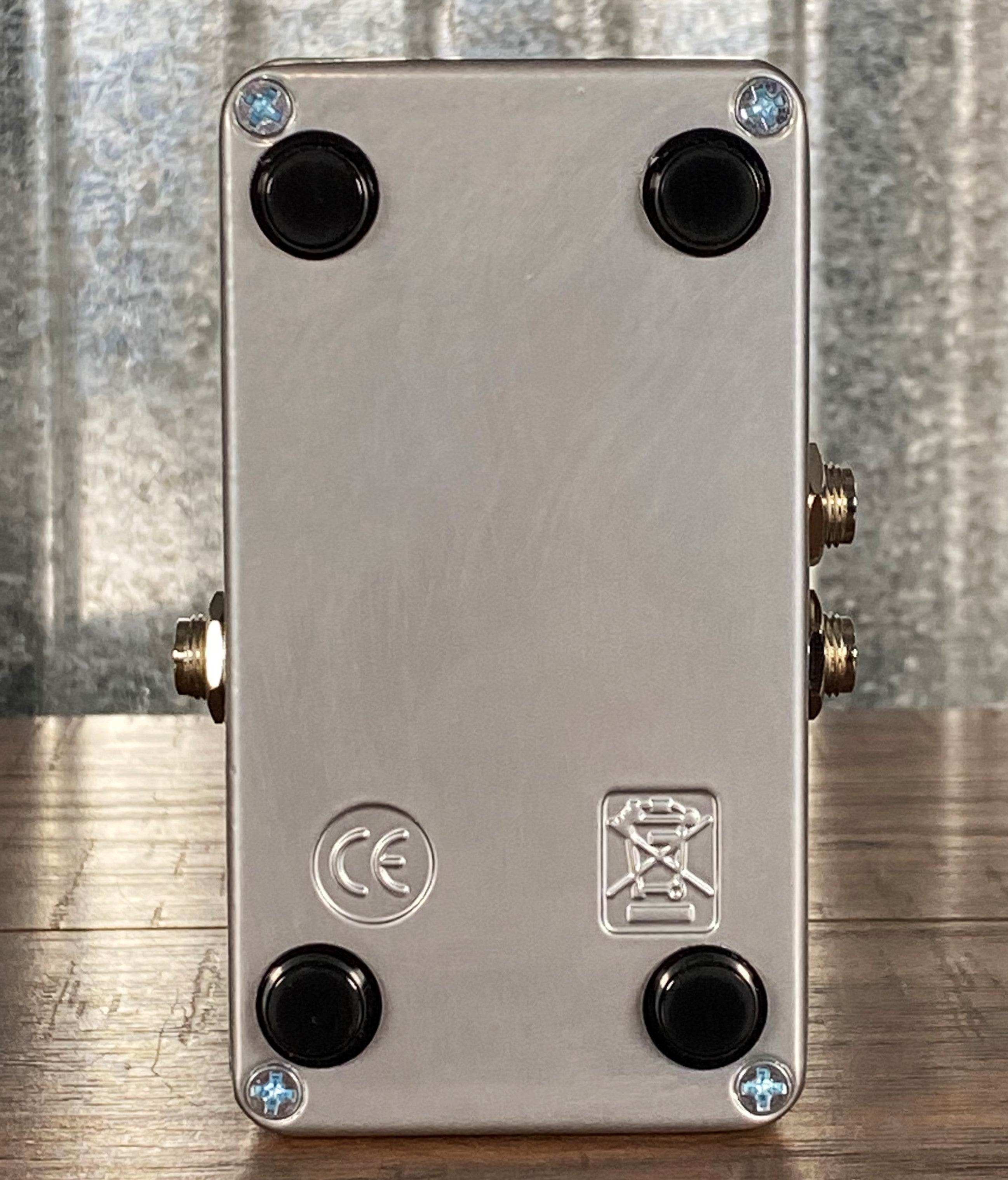Electro-Harmonix EHX Nano Pulsar Stereo Tremolo Guitar Effect