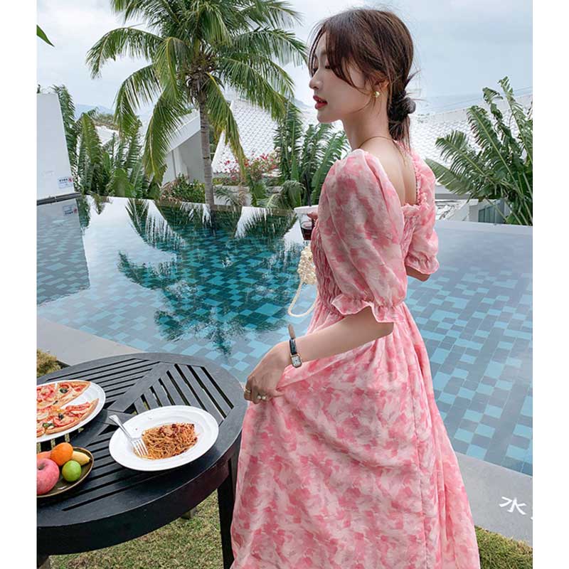 スクエアネックシャーリングワンピース（ピンク）春/夏 ピンクで甘く