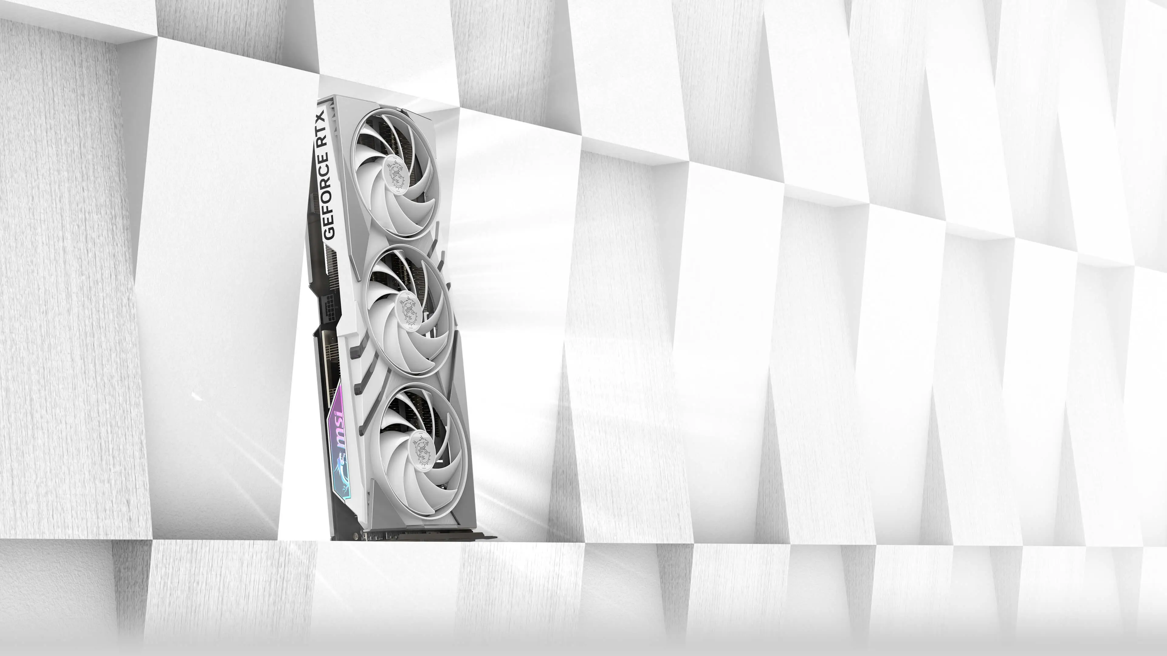 MSI GeForce RTX™ 4070 SUPER 12G GAMING X SLIM WHITE