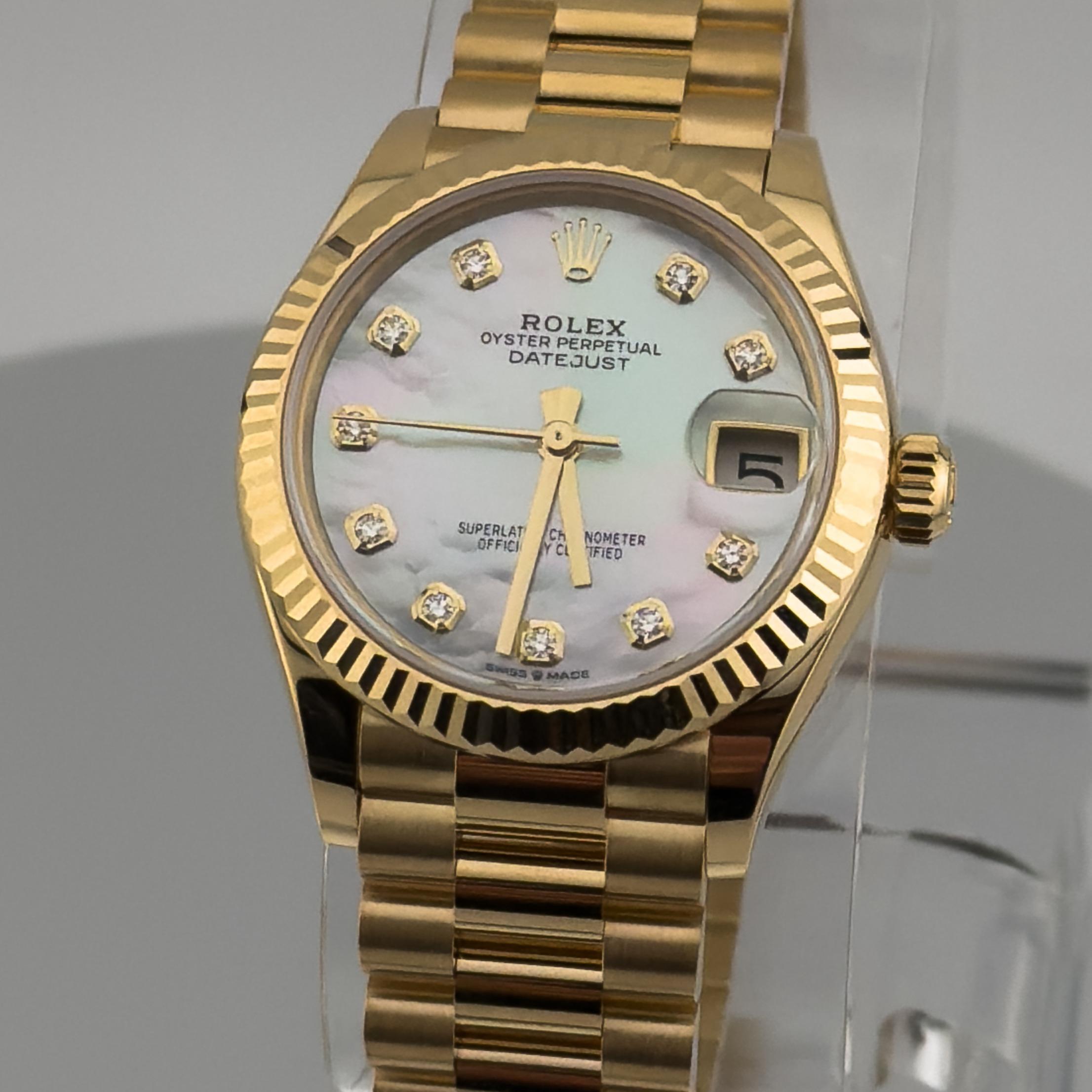 Rolex Lady-Datejust Yellow Gold / MOP / Diamond-Set / President