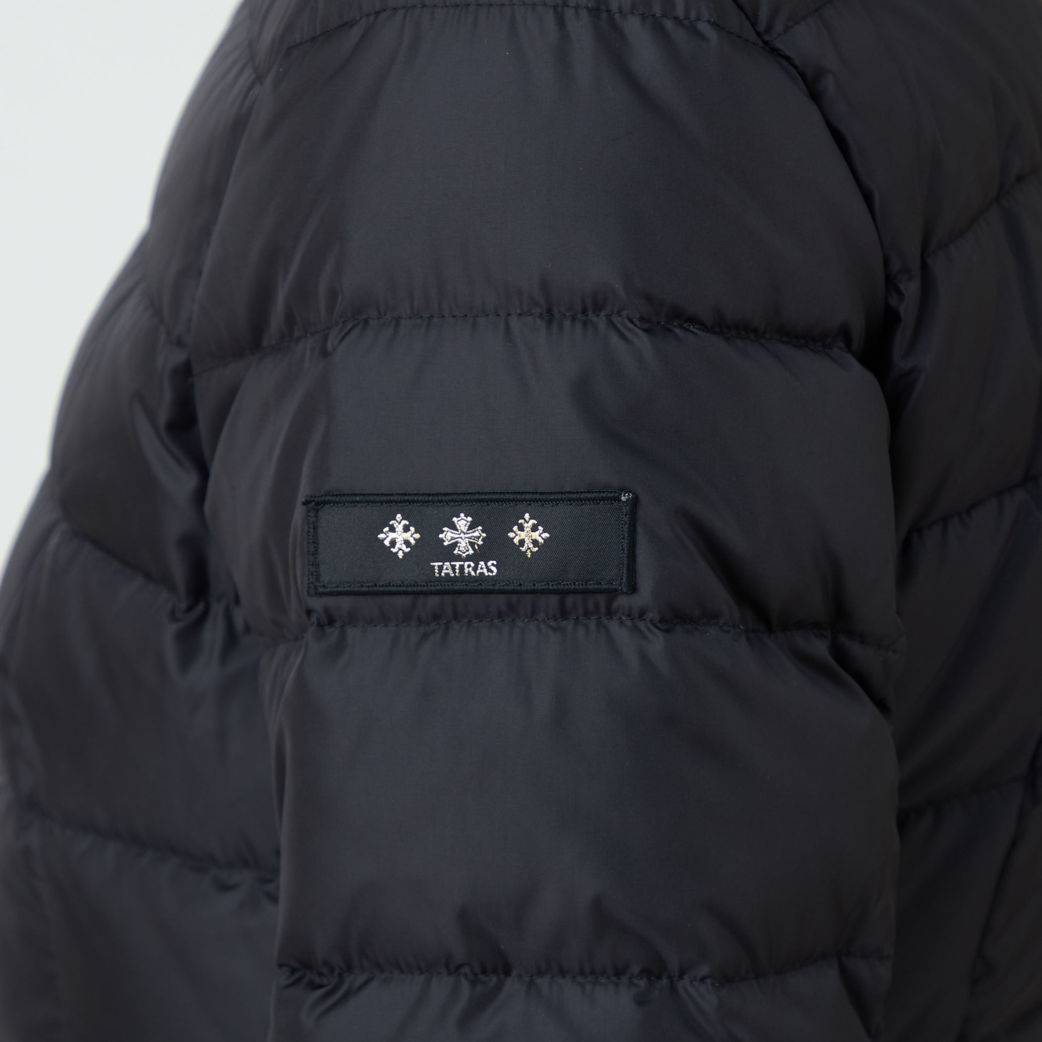 別注】TATRAS×TOMORROWLAND BREVA ダウンコート｜トゥモローランド
